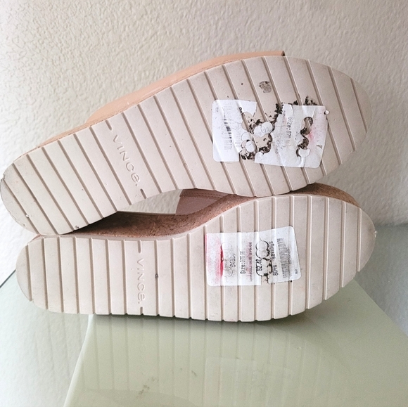 ❤️NEW Vince "James B" Slip On Wedge Sandals - Picture 4 of 6